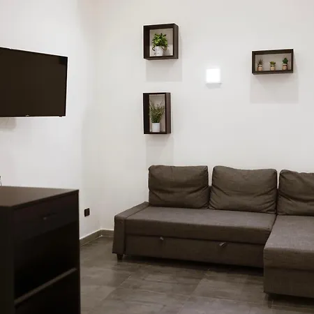 116, Host * Nápoly